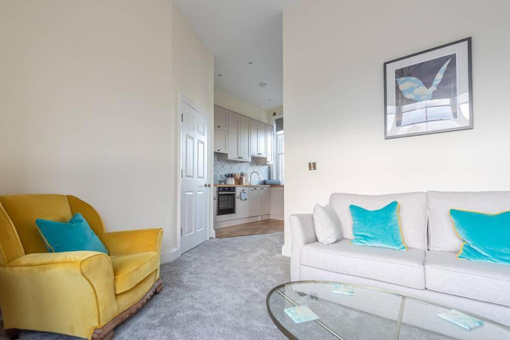 Luxury Apartment Rowntree House Across From The Shambles Йорк Екстериор снимка