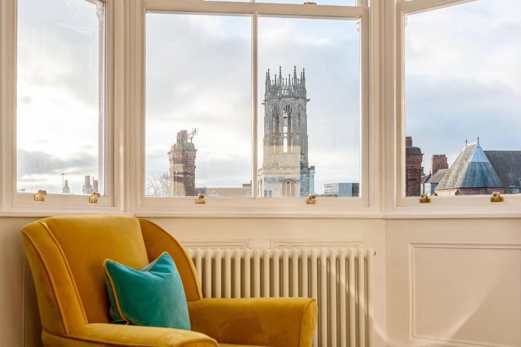 Luxury Apartment Rowntree House Across From The Shambles Йорк Екстериор снимка
