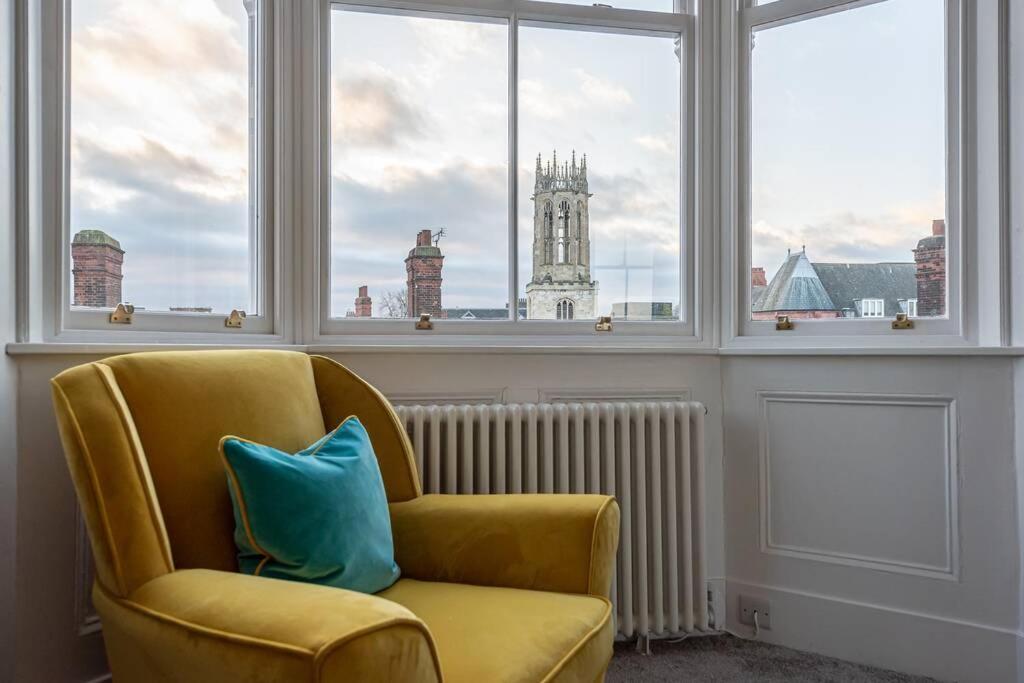 Luxury Apartment Rowntree House Across From The Shambles Йорк Екстериор снимка